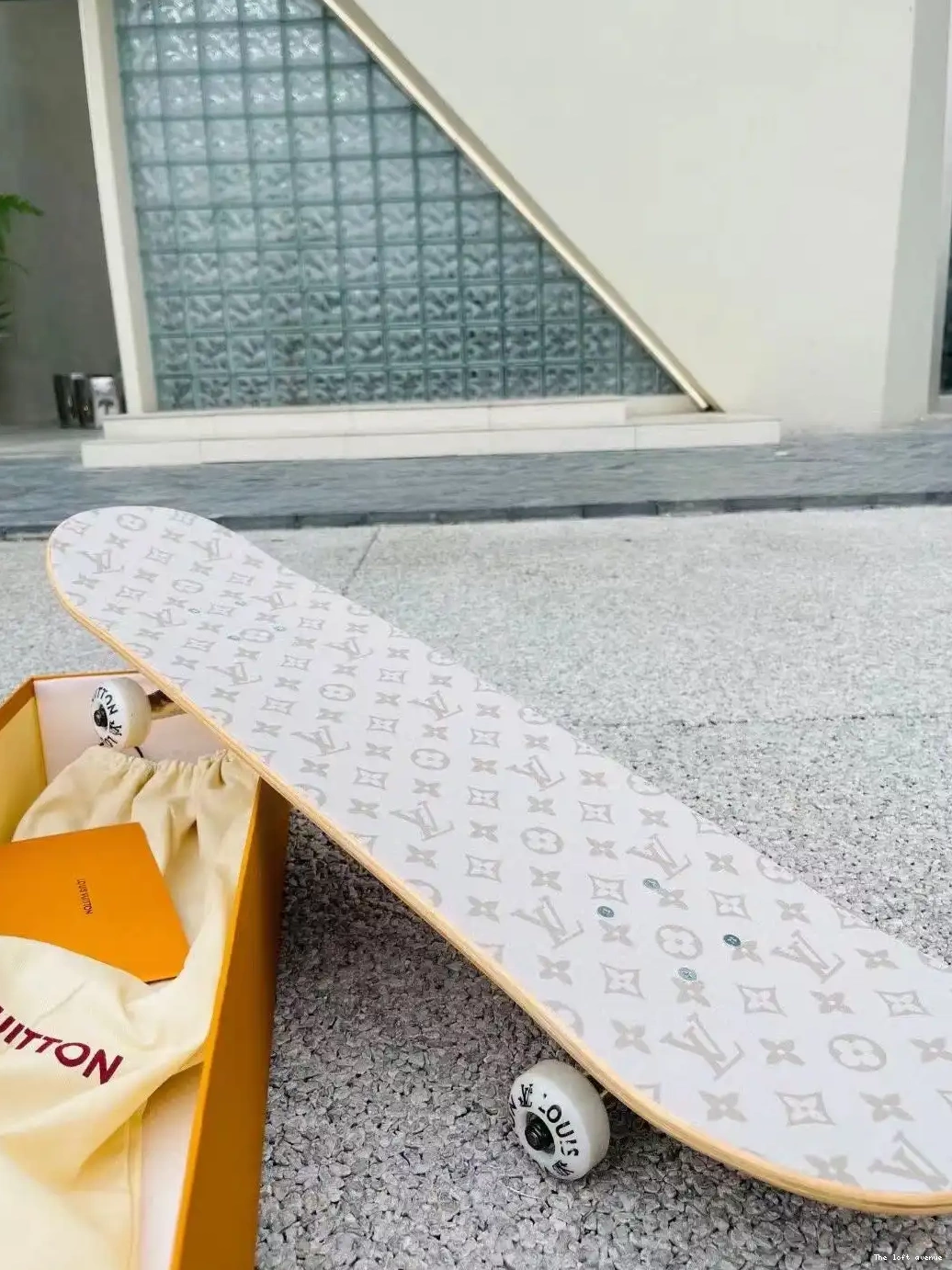 SKATEBOARD CUSTOM LV 0501